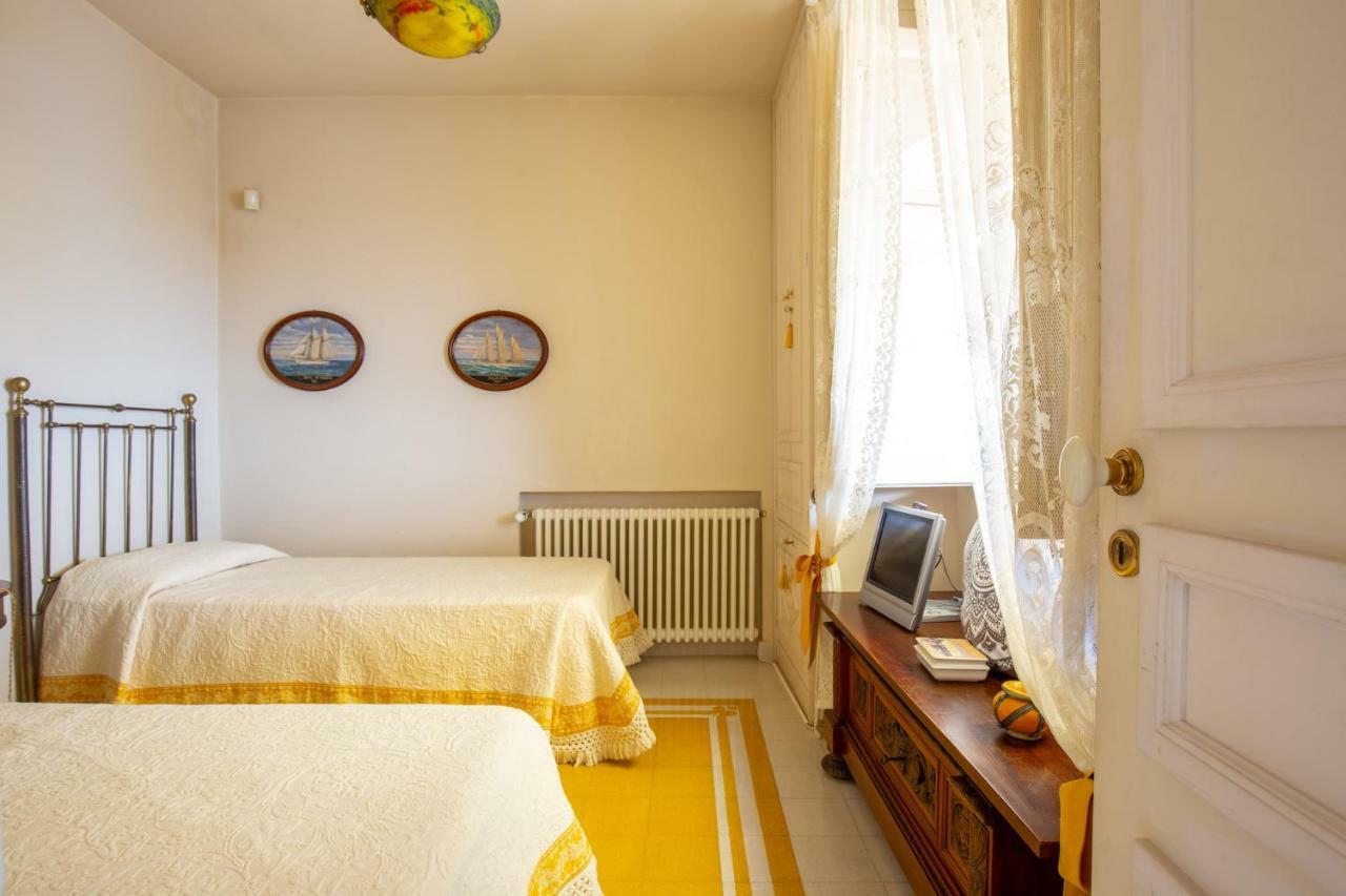サンタ・フラーヴィア Solemar Sicilia - Casa Porto Bagneraヴィラ エクステリア 写真